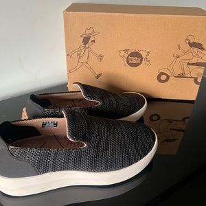 Free Water grey/black and white slip on shoes. Women's size 8.